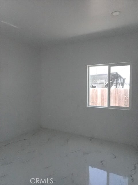 Building Photo - 5678 Oak Pl