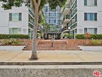 Building Photo - 9950 Durant Dr