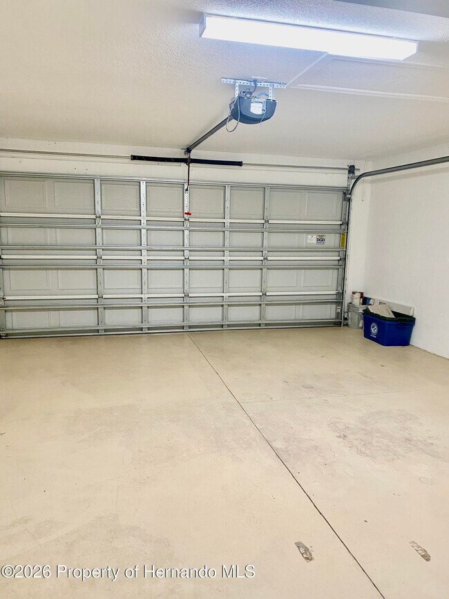 Building Photo - 5635 Pillar Ave