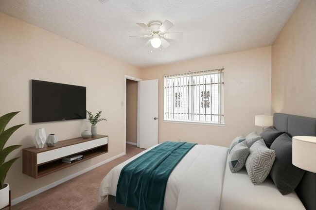 Building Photo - 7918 Chancel Dr