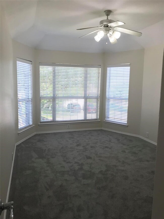 Building Photo - 30218 Legacy Pines Dr