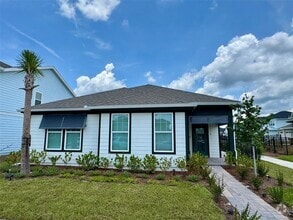 Building Photo - 3158 Voyager Ave