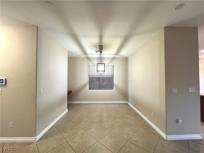 Building Photo - 10658 Little Horse Creek Ave