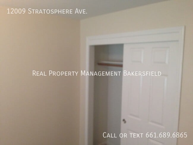 Building Photo - 12009 Stratosphere Ave