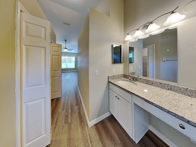 Building Photo - 11212 Green Heron Ct
