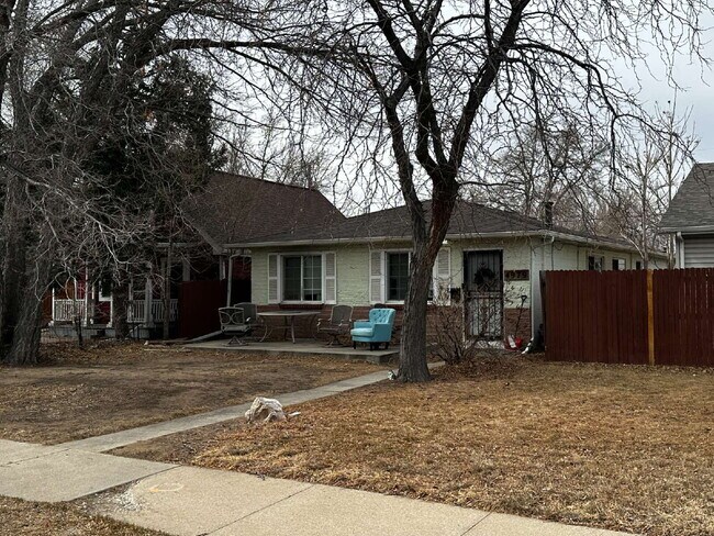 Building Photo - "Charming 4-Bed, 2-Bath Home in Denver's Vibrant Neighborhood!"