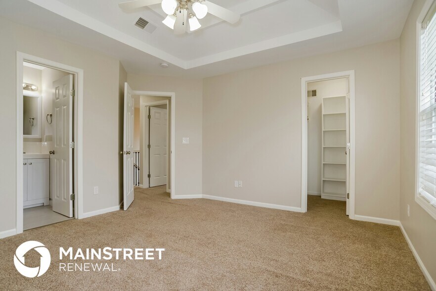 Building Photo - 11006 Highview Rd