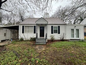 Building Photo - Newly Remodeled 3BD, 2BA Raleigh Home with Fenced Yard in Prime Location Near Downtown Raleigh, N...