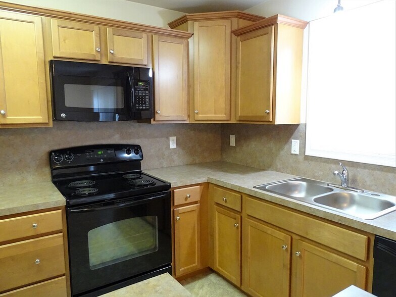 Building Photo - 1296 Overlook Rd