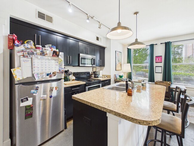 Building Photo - 1112 Porter St