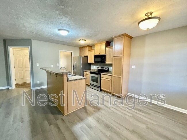 Building Photo - 6928 Bostick Dr