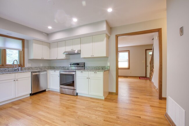 Building Photo - Spacious 2-Bedroom, 2-Story Apartment with Walk-Out Basement