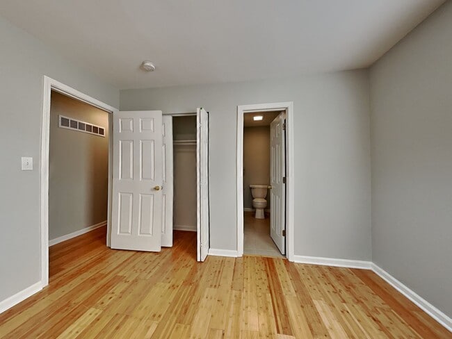 Building Photo - Charming 3-Bed, 2-Bath Home in Blue Springs with Garage