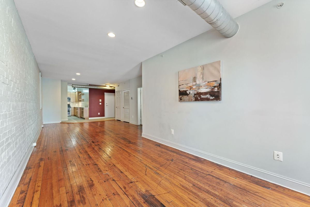 Building Photo - 28 E Patrick St