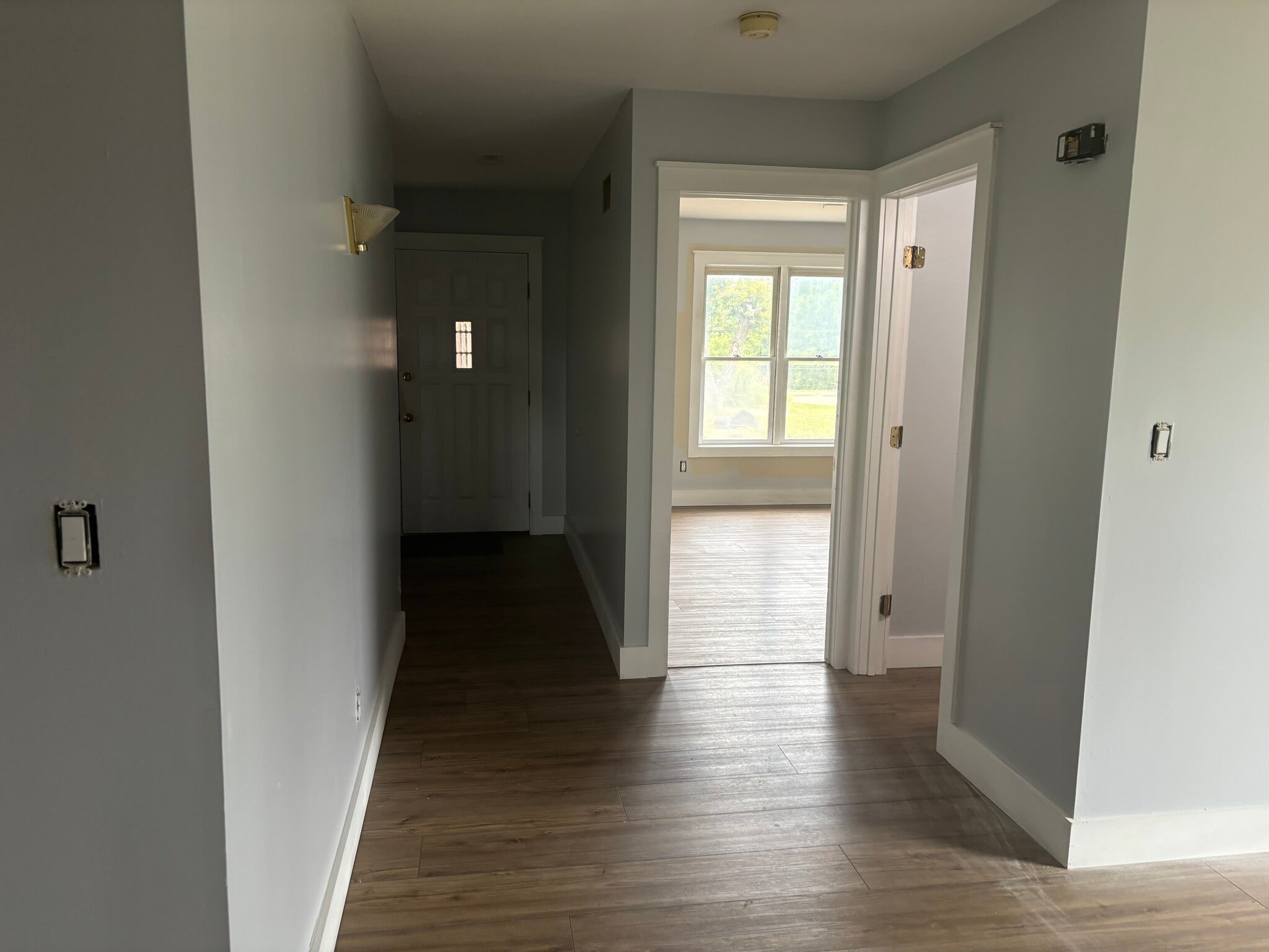Building Photo - 1040 Cinnamon Dr