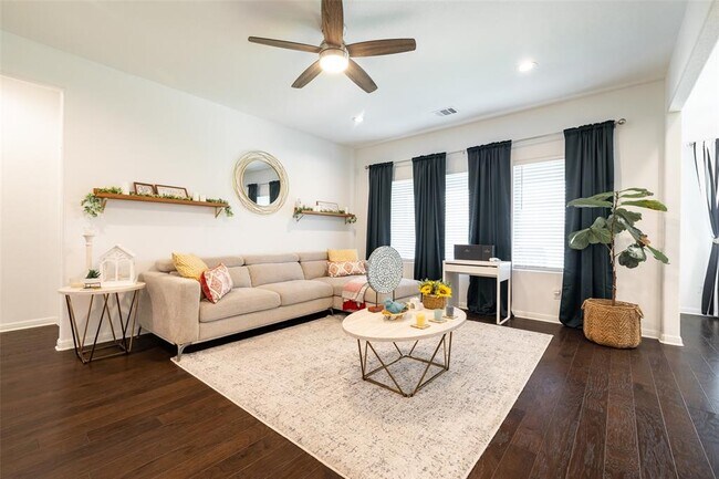 Building Photo - 12020 Texana Trl