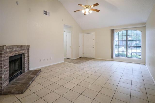 Building Photo - 2109 Lavender Ln