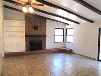 Building Photo - Amazing NE Heights Home! Tile Floors! This one won't last long!!