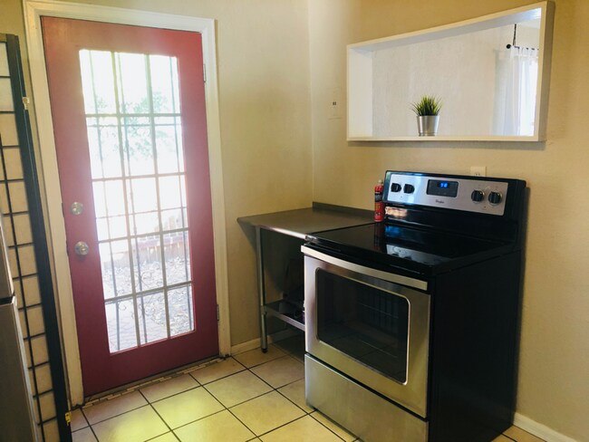 Building Photo - 3731 Teller St