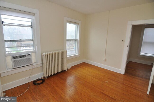 Building Photo - 515 N Loudoun St