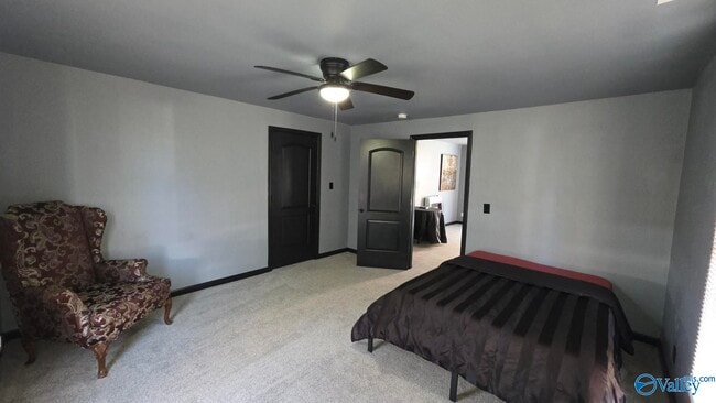 Building Photo - 713 W Washington St