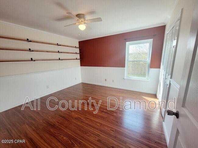 Building Photo - 247 Boca Shores Dr