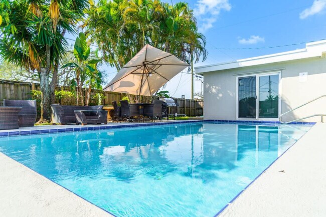 Building Photo - 3624 SW 22nd St