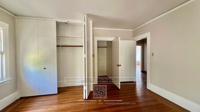 Building Photo - Charming and Spacious 4 bedroom Home in the Heart of Elmwood
