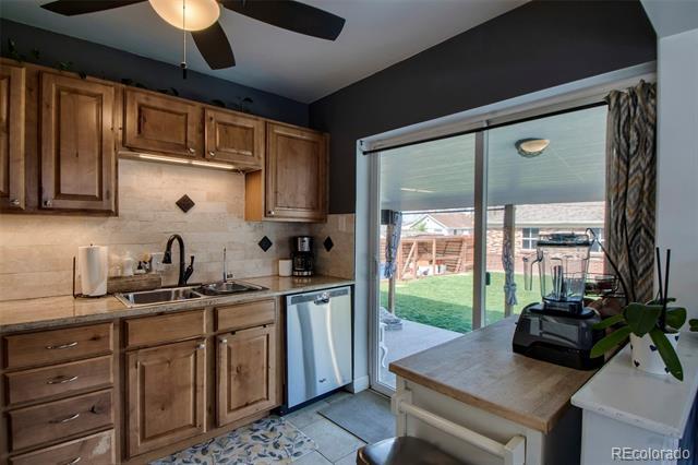 Building Photo - 600 S Canosa Ct