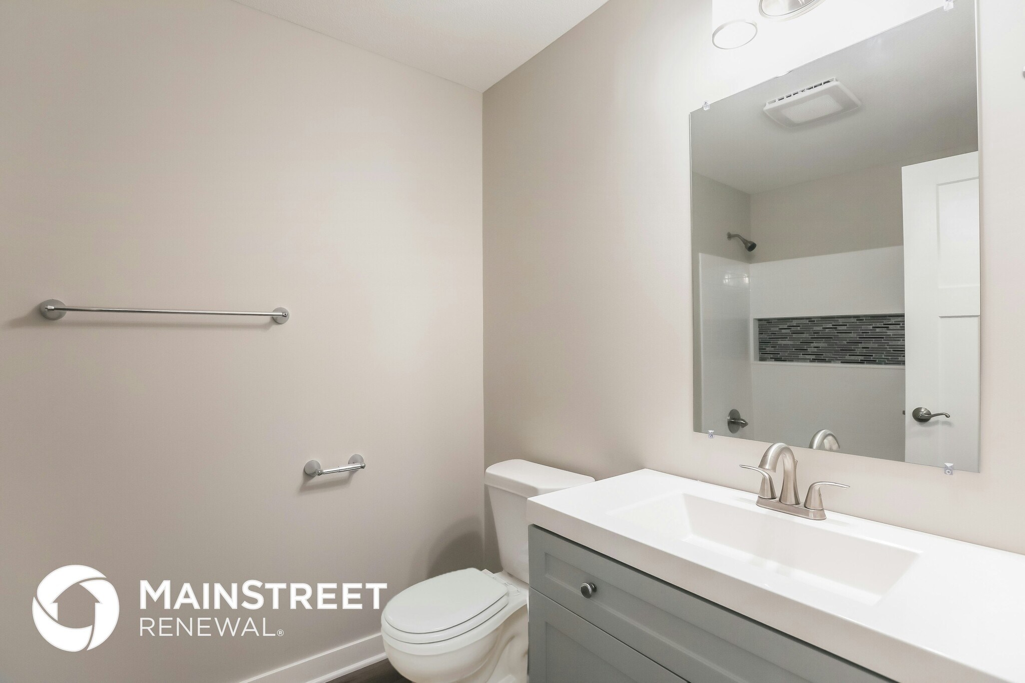 Building Photo - 1435 Park Cir