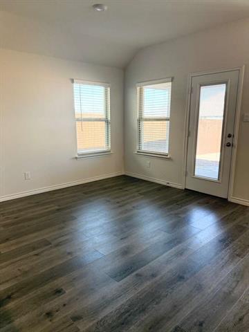 Building Photo - 804 Marigold St