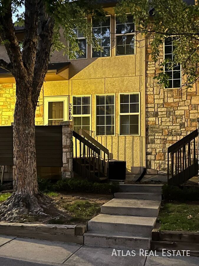 Building Photo - 3260 Capstan Way