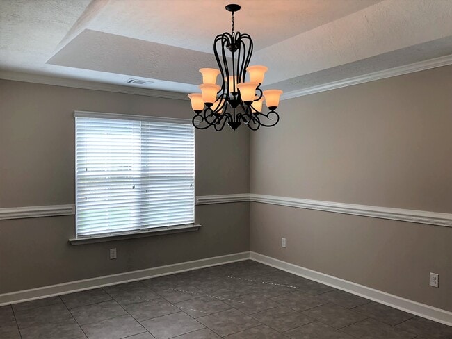 Building Photo - 3016 Ashley Lp