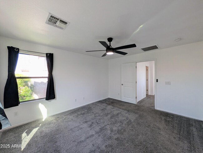 Building Photo - 4726 W Fremont Rd.