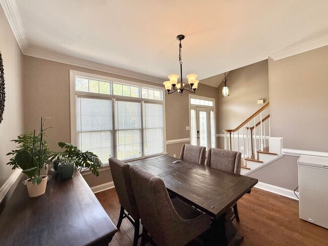 Building Photo - Spacious 3BD, 2.5BA Raleigh Home with First Floor Primary Bedroom & Fenced Yard