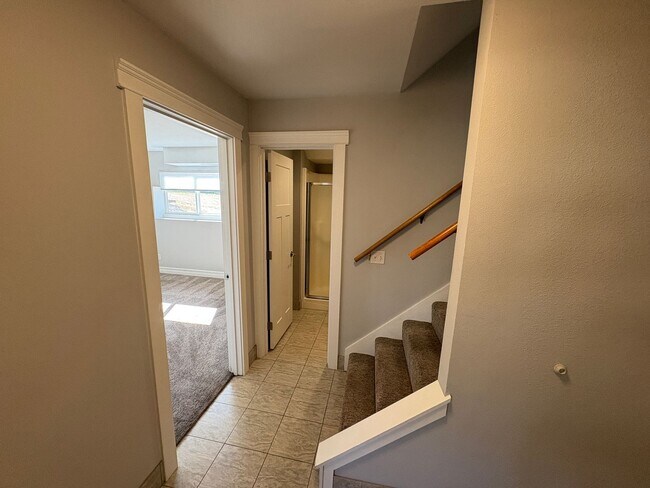 Building Photo - 3814 R Ave