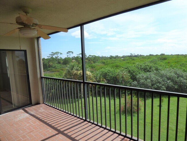 Building Photo - Rolls Landing Condo- Gated community with all the features