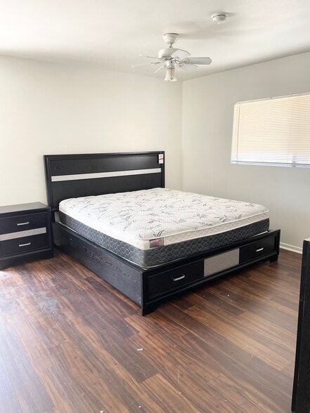 Building Photo - 8335 Burnet Ave