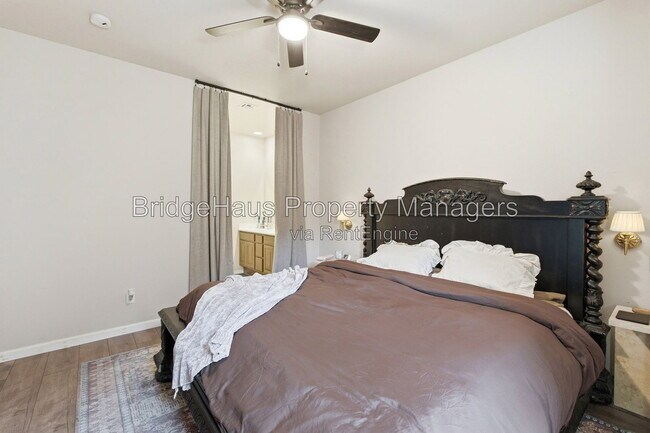 Building Photo - 425 S Meadowbrook Dr