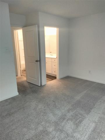 Building Photo - 400 Vly Vw Dr