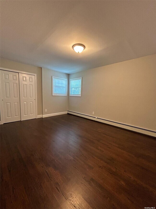 Building Photo - 30 Davison