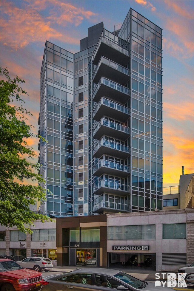 Building Photo - 525 Clinton Ave