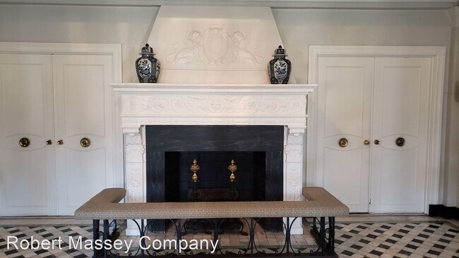 Building Photo - 1 br, 1 bath House - 1412 Willow Avenue, #47