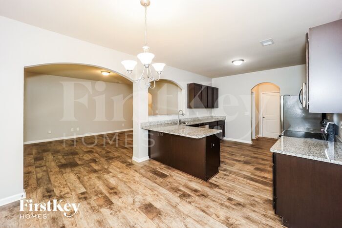 Building Photo - 209 Southwind Cir