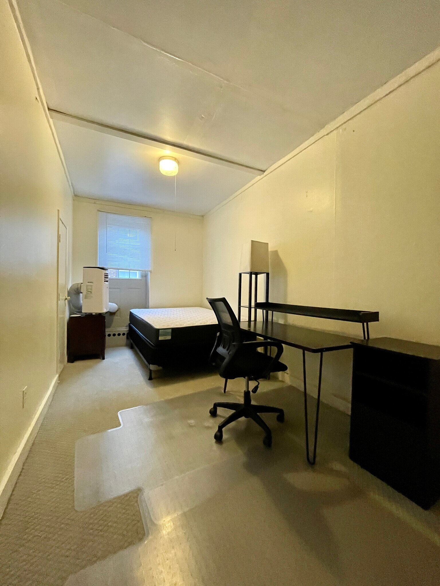 Building Photo - 186 Naples Rd