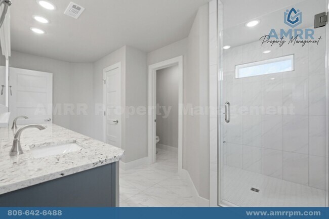 Building Photo - 1124 Bunker Dr