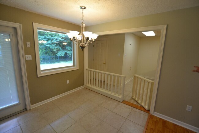 Building Photo - West Feliciana School District! 3 bedroom, 1.5 bath home in coveted Audubon Hills Subdiv