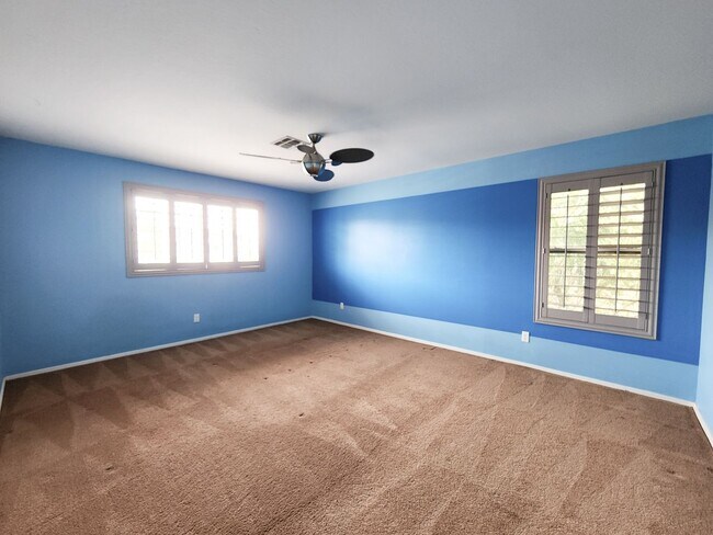 Building Photo - Marshall Ranch 5 bedroom!!  Available Now.