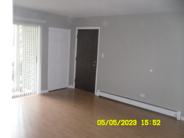 Primary Photo - 2244 W Nichols Rd