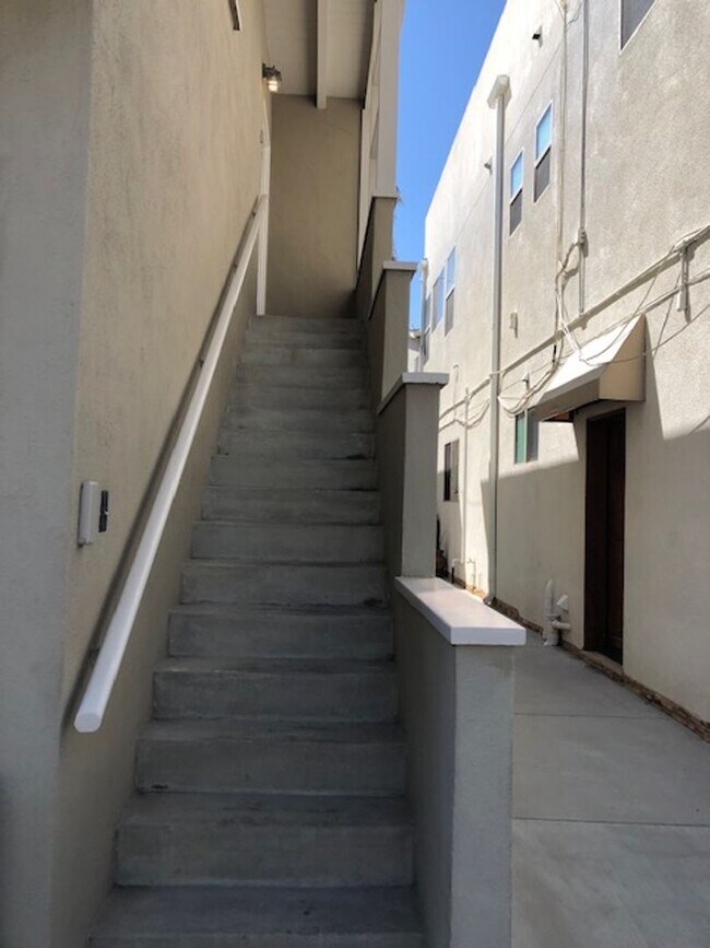 Building Photo - WSR Real Estate Inc.